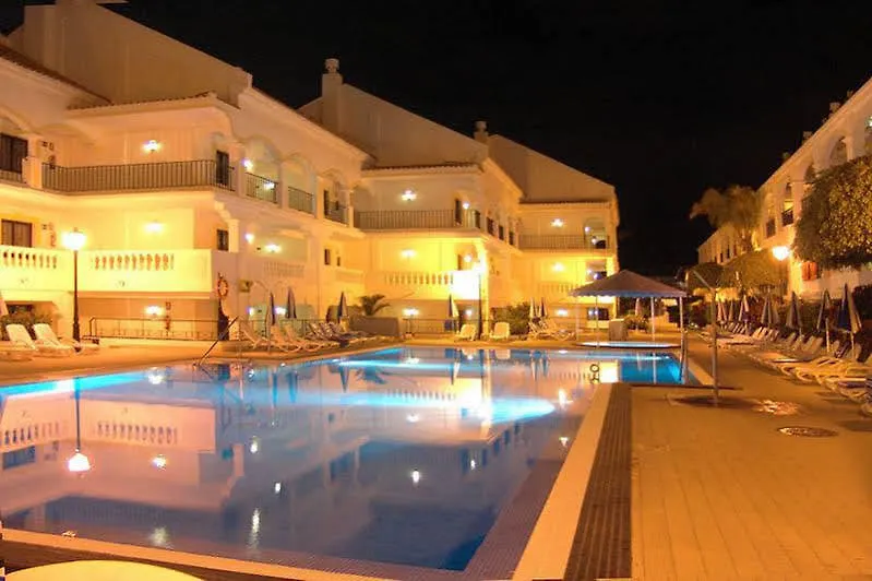 Beverly Hills Heights - Excel Hotels & Resorts Los Cristianos  Apartahotel Los Cristianos (Tenerife)