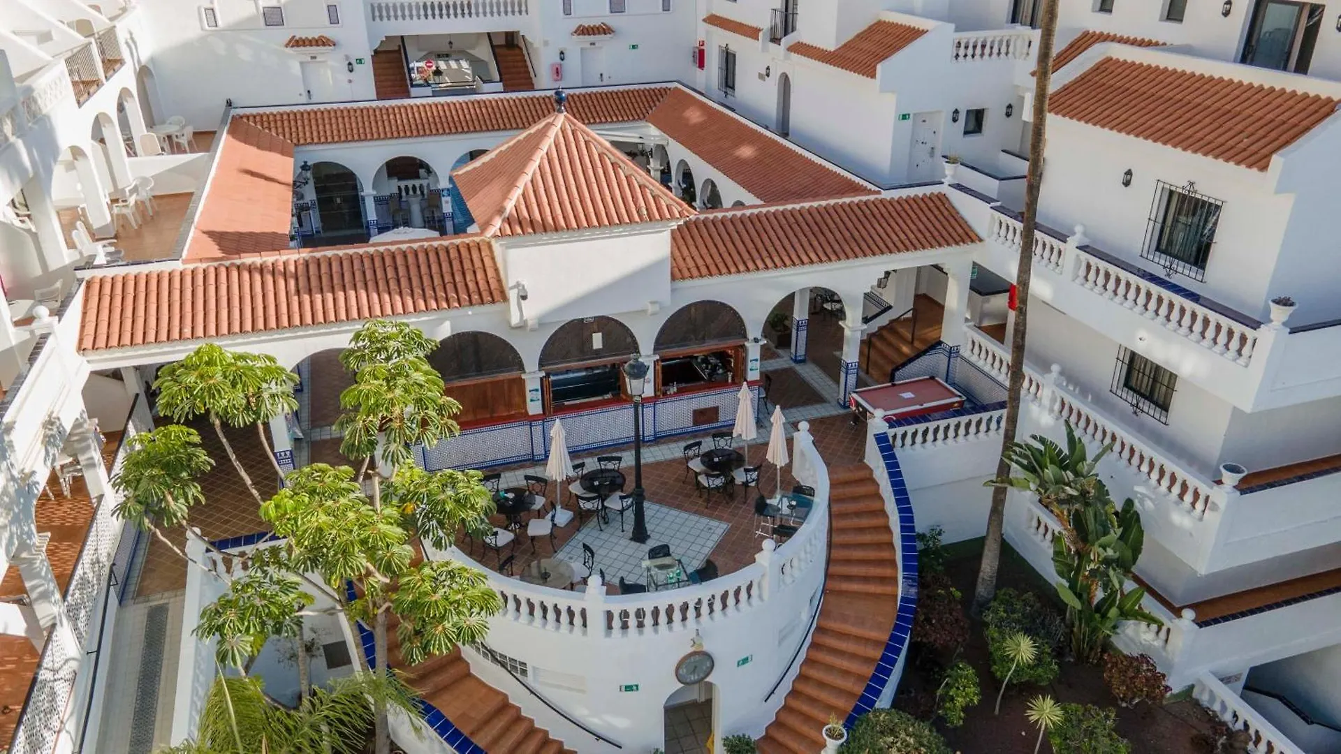 Beverly Hills Heights Los Cristianos  Aparthotel