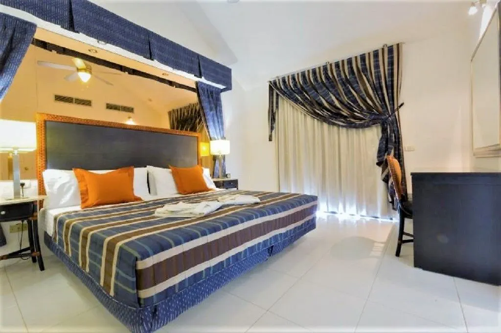 Beverly Hills Heights Los Cristianos  Aparthotel